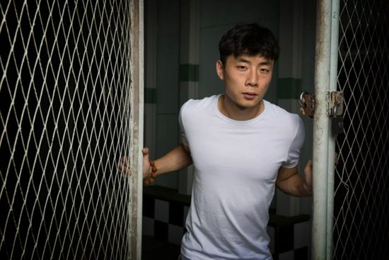 美女被男人猛操
